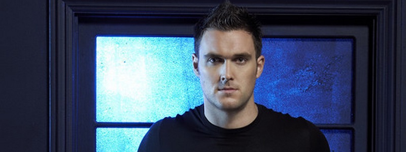 Owain Yeoman on Supergirl